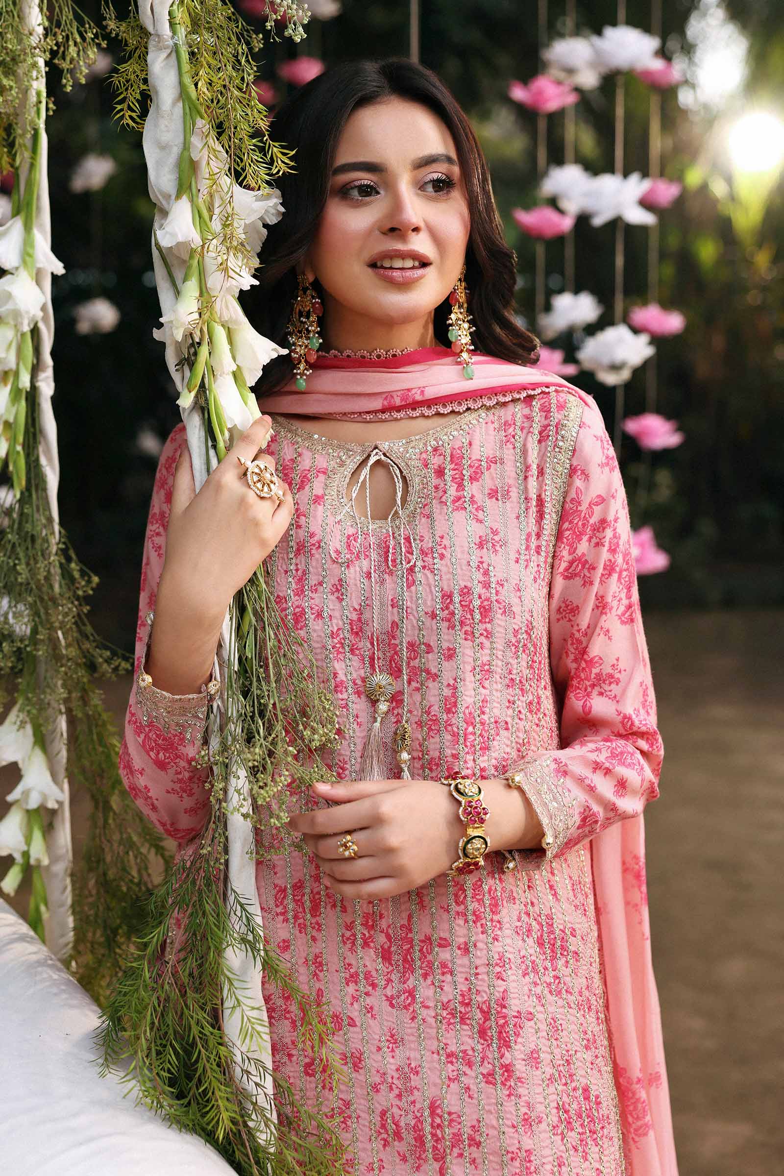 3 Piece Embroidered Lawn Suit - Image 6