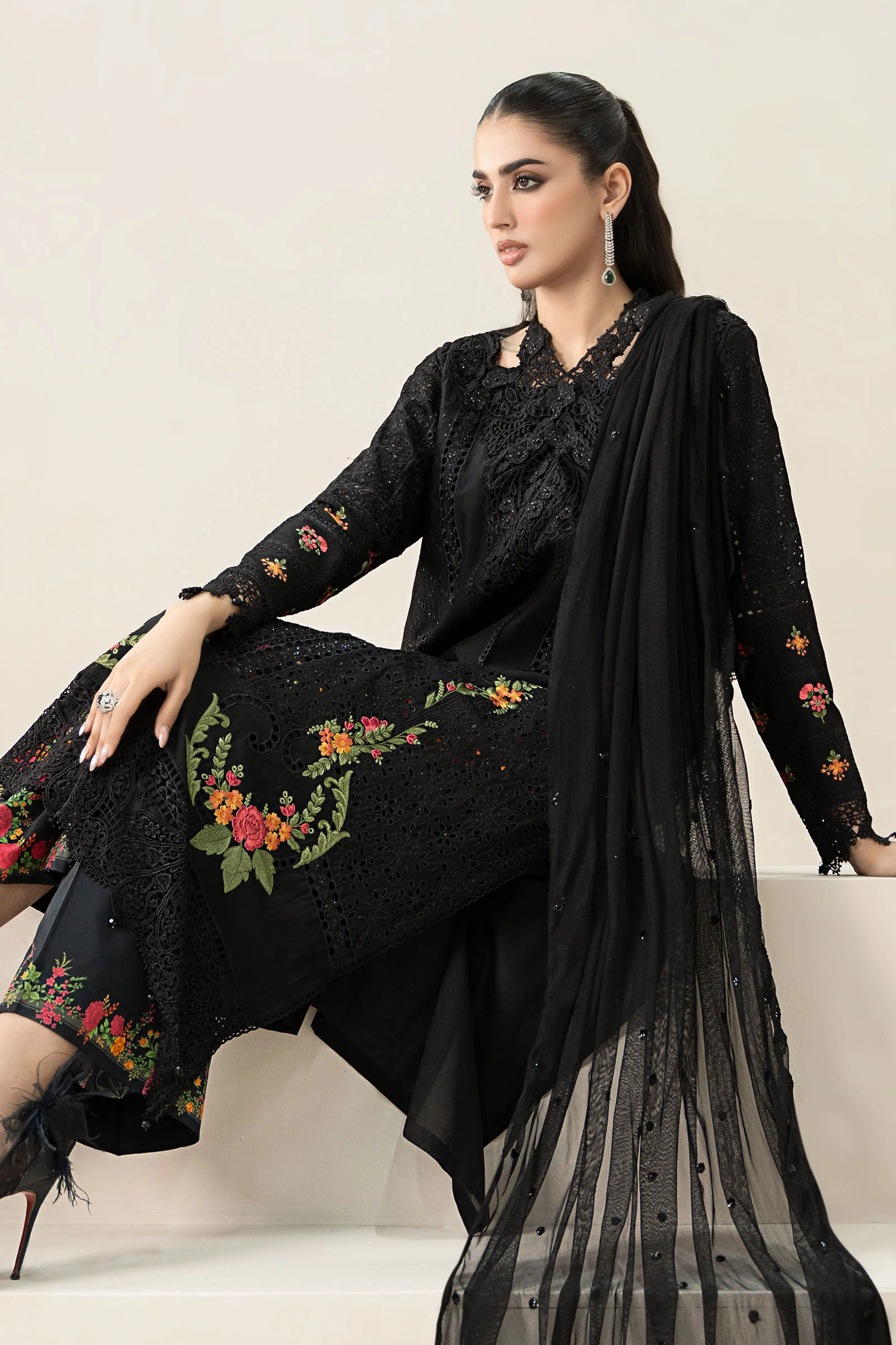 3 Piece Embroidered Lawn Suit | ELS-25-01 - Image 3