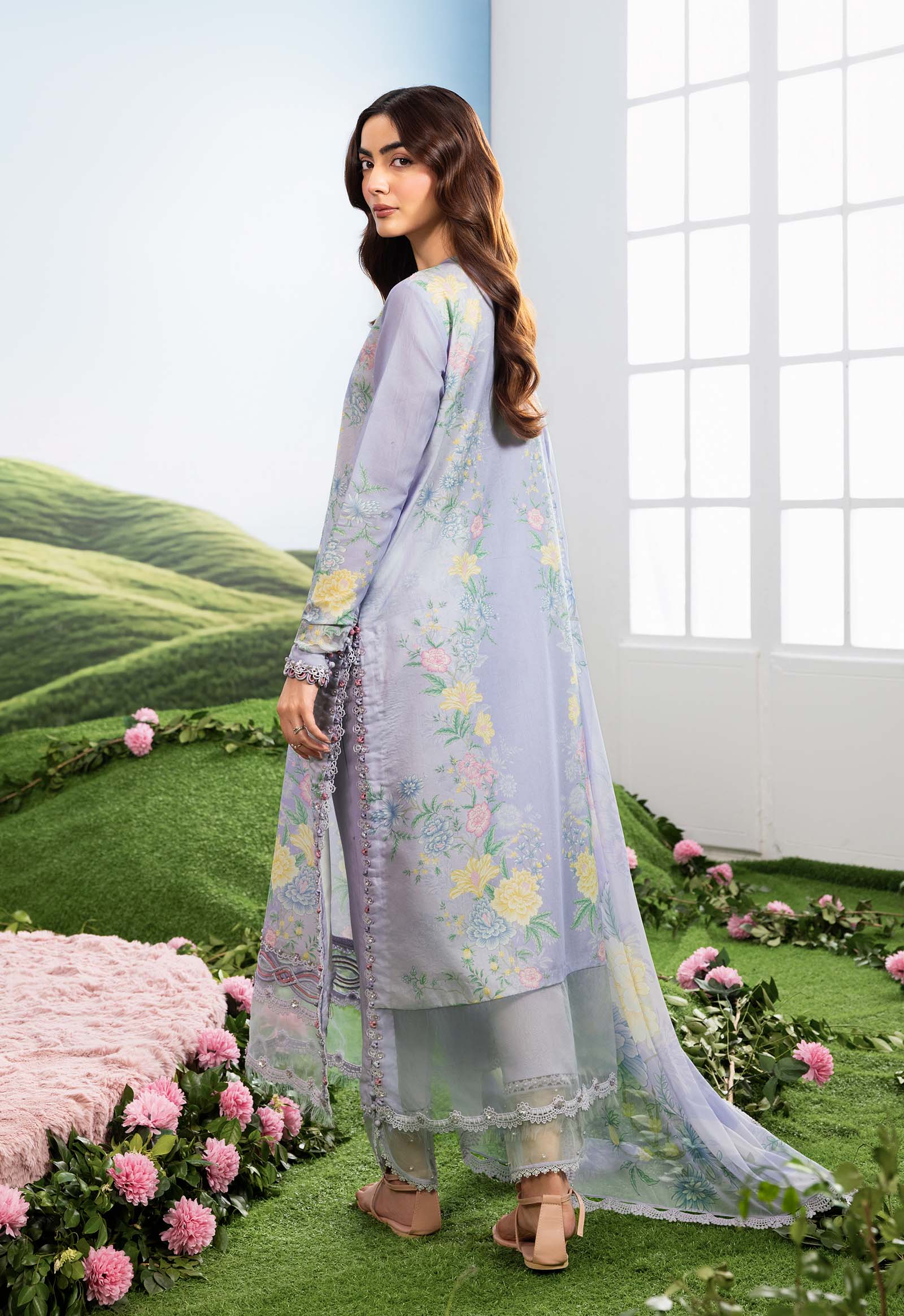 3 Pc Unstitched Embroidered Lawn Suit - Image 7