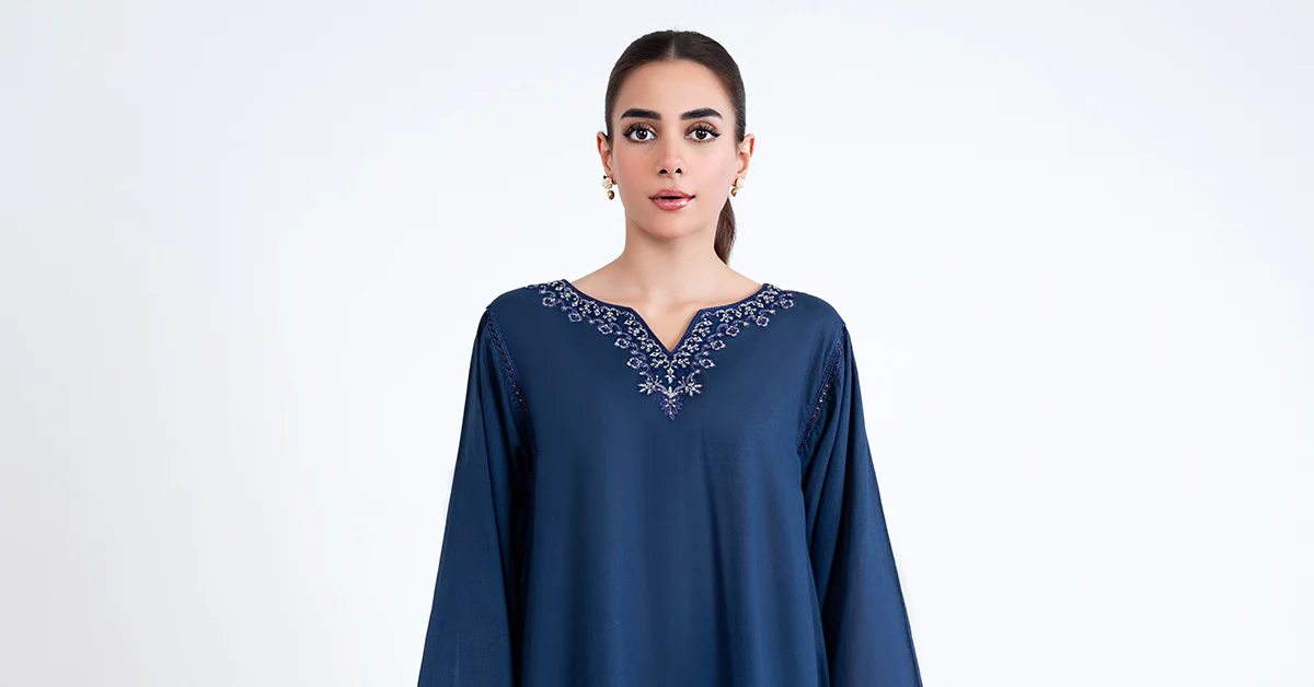 2 Piece Embroidered Lawn Suit - Image 7
