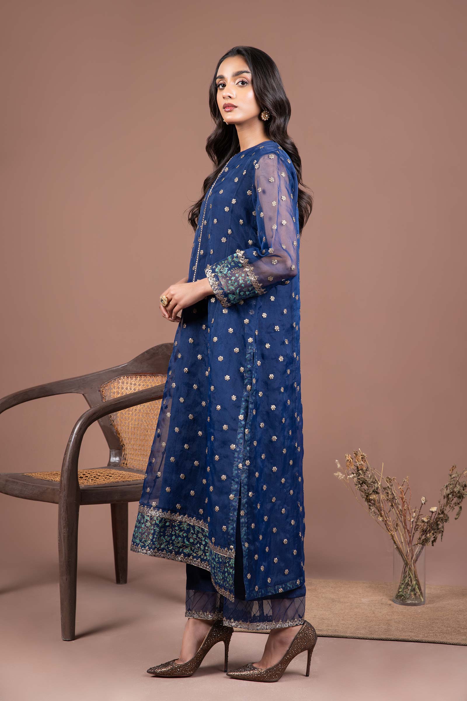 2 Pc Embroidered Organza Suit - Image 8