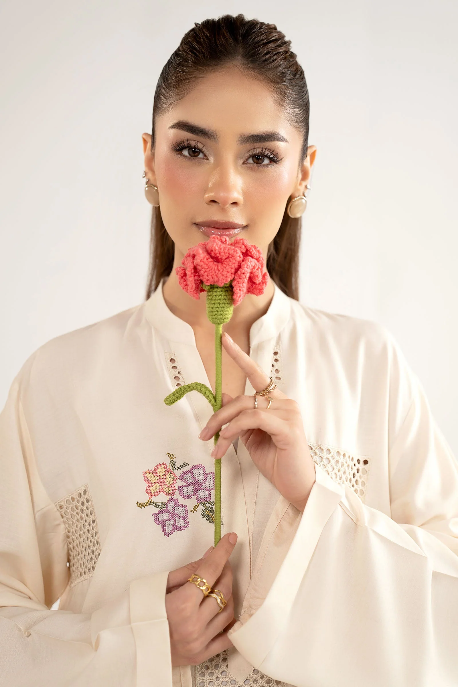 Embroidered Arabic Lawn Shirt - Image 4