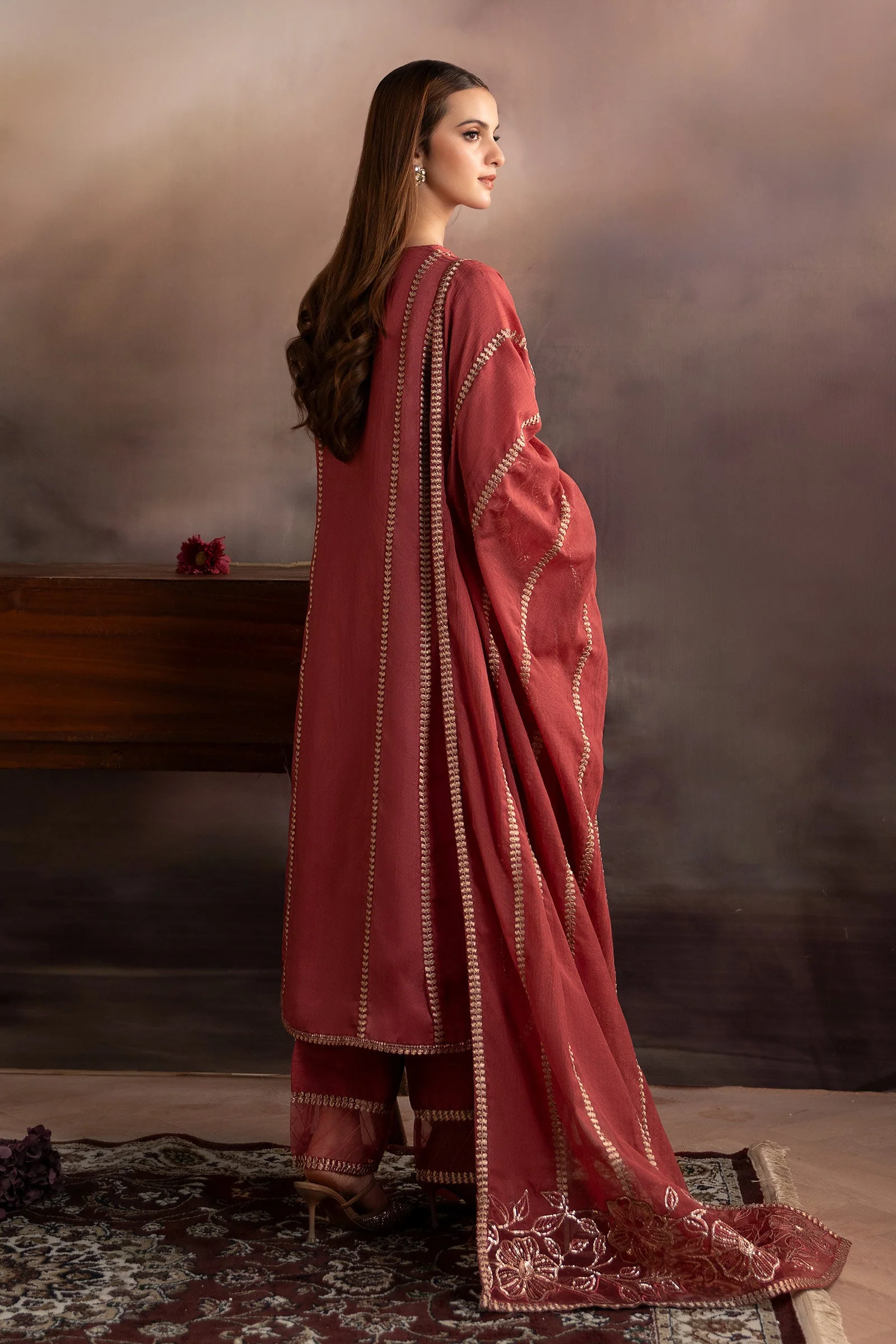 3 Piece Embroidered Tassel Silk Suit - Image 9