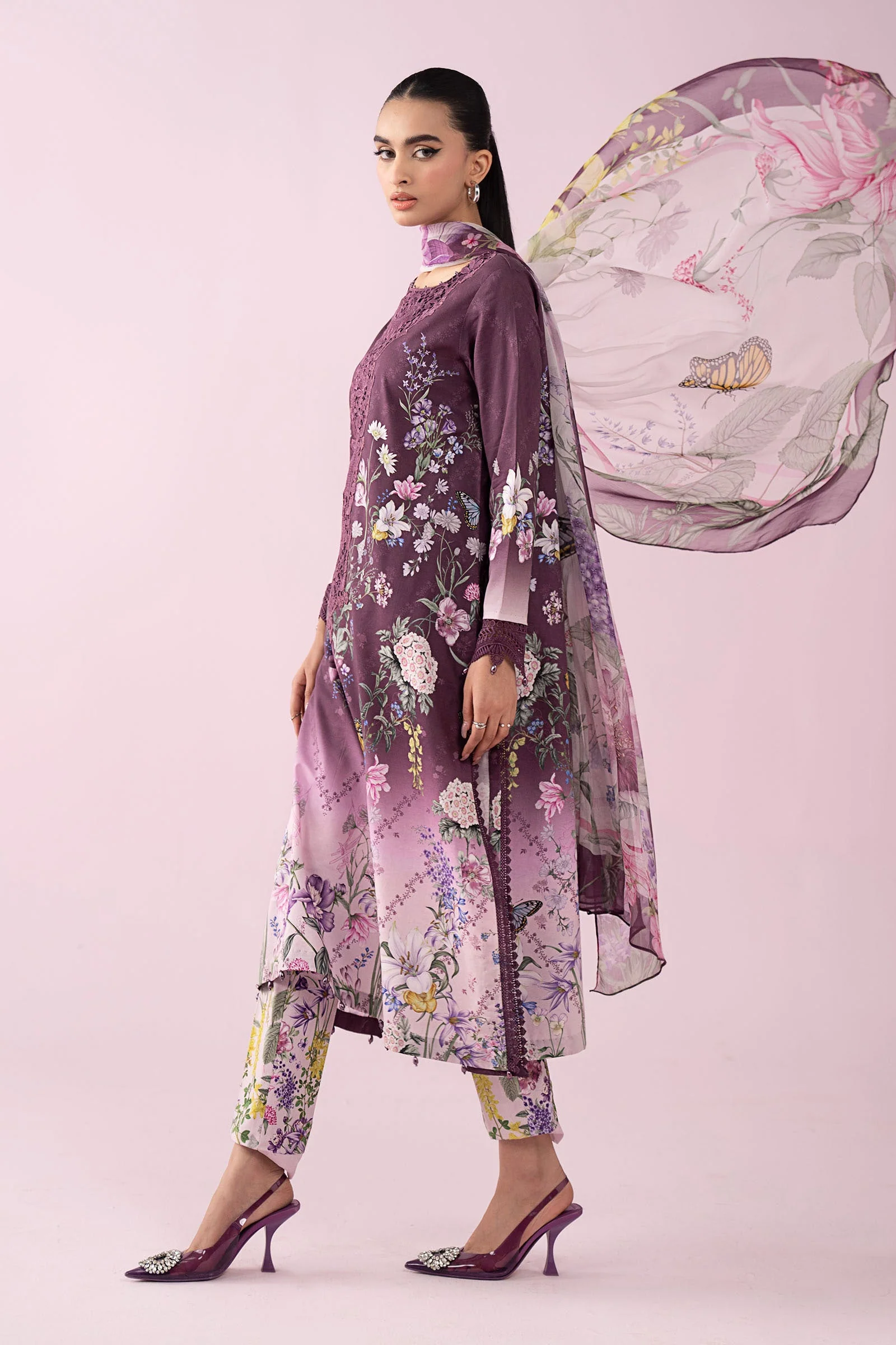 3 Piece Embroidered Lawn Suit - Image 7