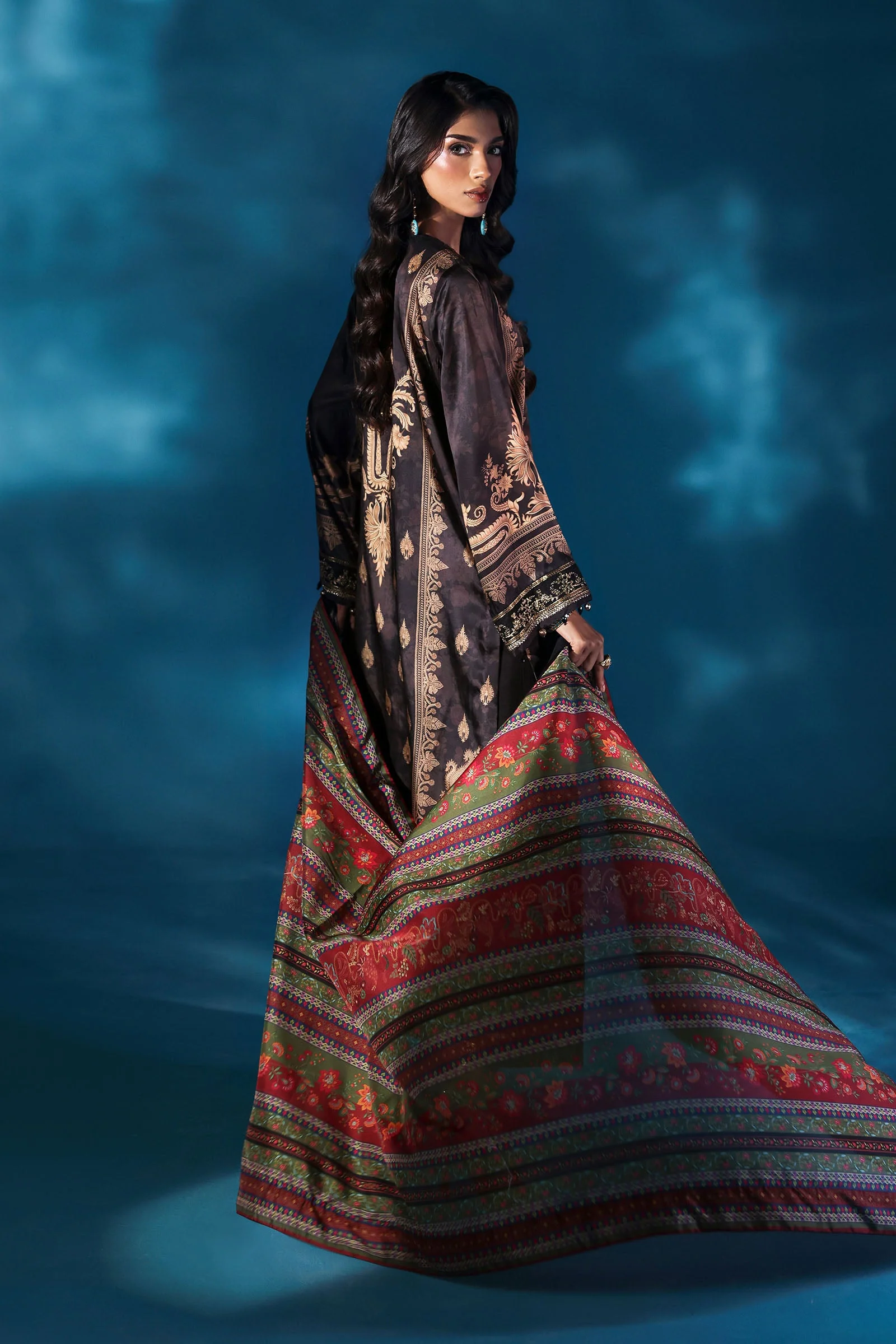 3 Piece Embroidered Satin Silk Suit - Image 10