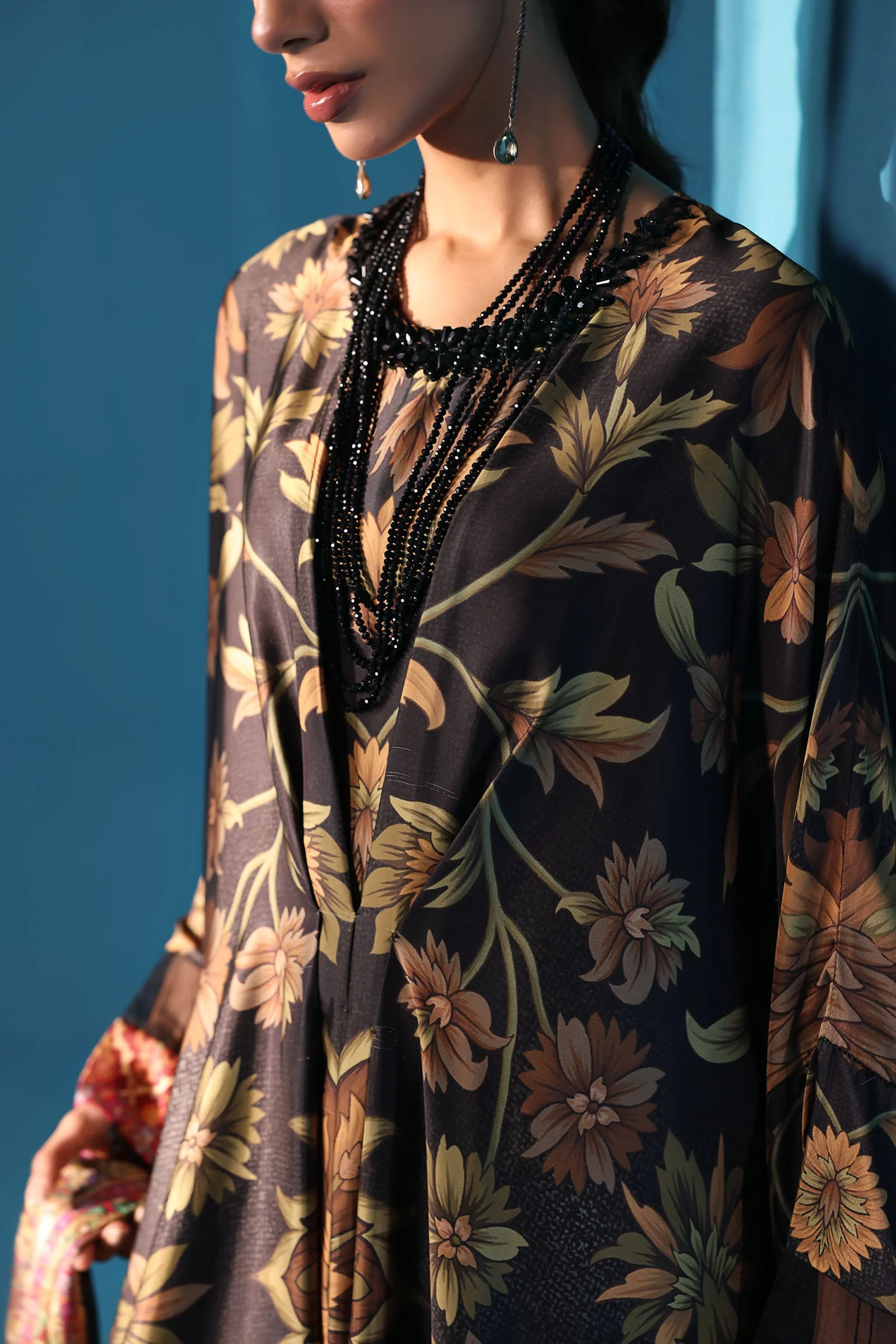 3 Piece Embroidered Satin Silk Suit - Image 3