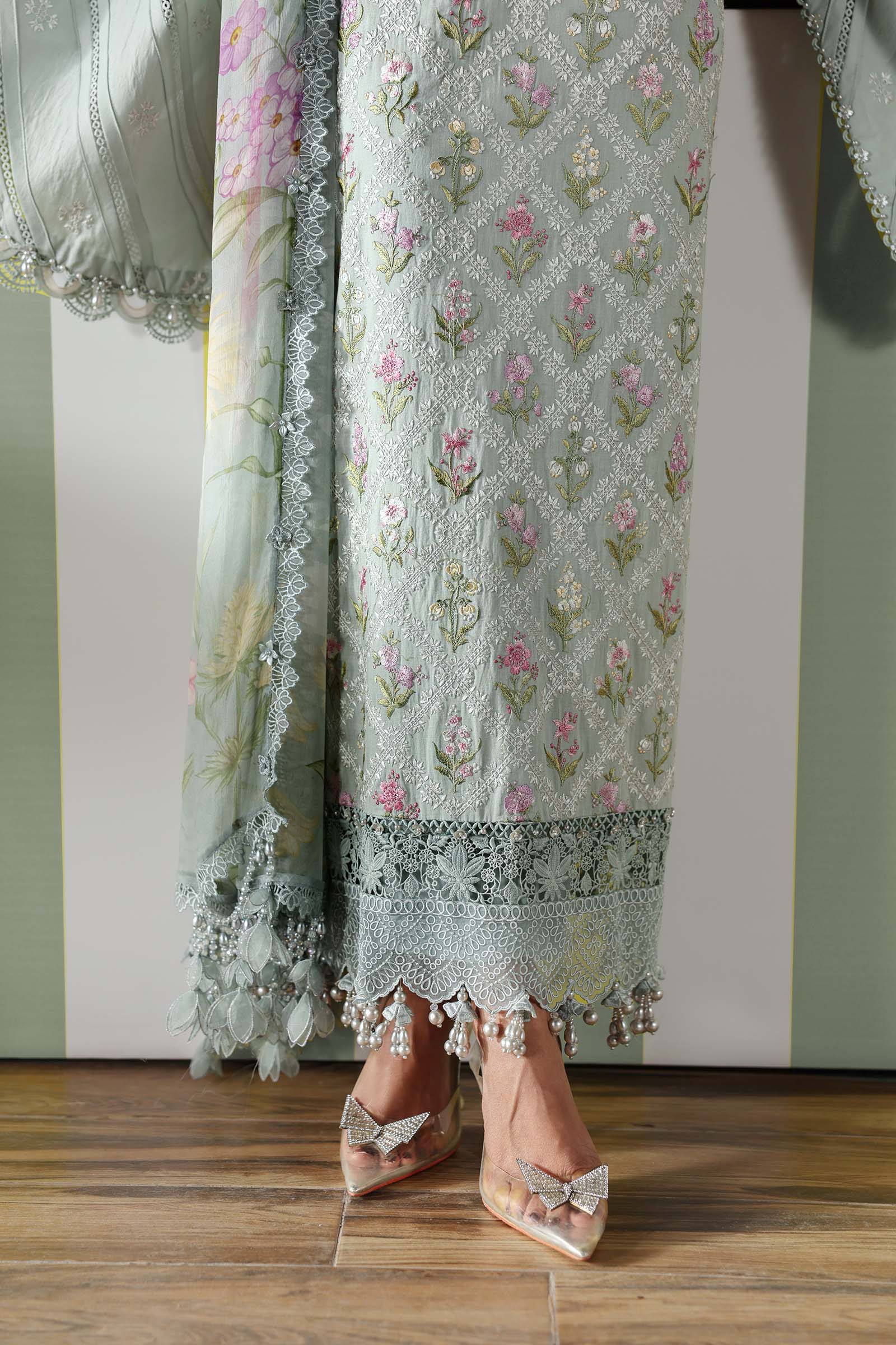 3 Piece Unstitched Embroidered Lawn Suit - Image 6