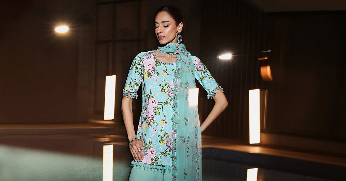 3 Piece Embroidered Net Suit - Image 10